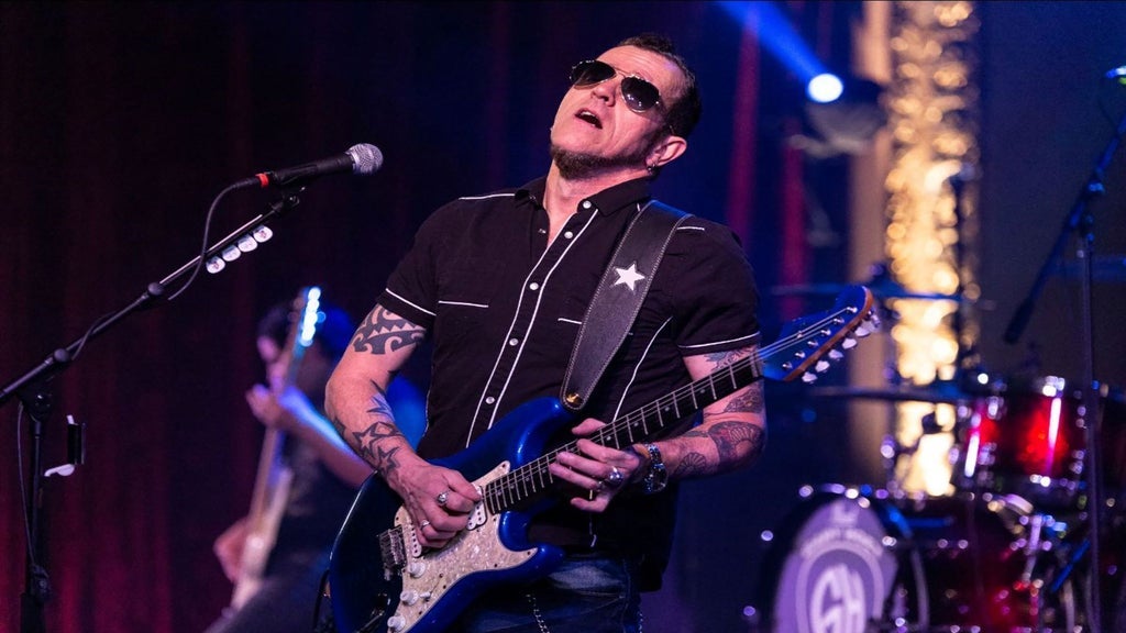 Preview image for Magic Bag presents: Gary Ho Ho Hoey's Rockin’ Holiday Show