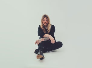 Preview image for Giovannie and the Hired Guns with Austin Meade