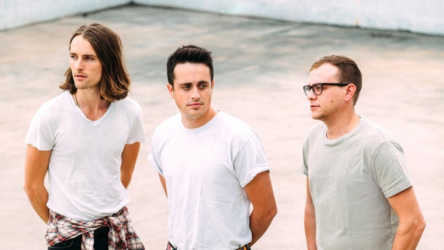 Preview image for Parachute