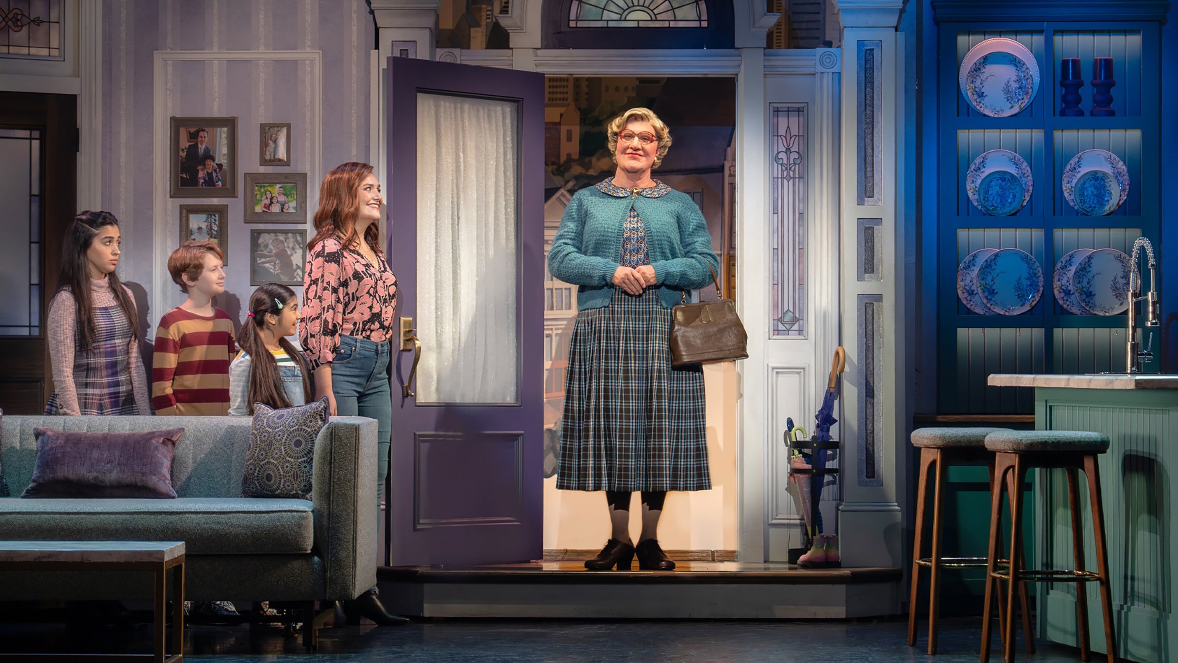 Preview image for Mrs. Doubtfire (Chicago)